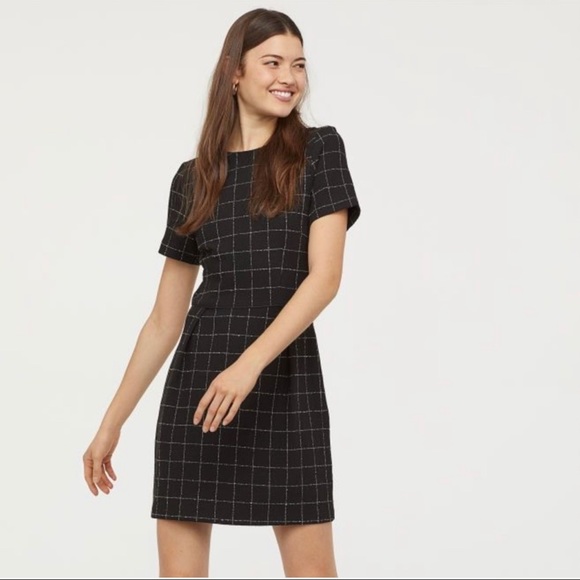 H&M Dresses & Skirts - H&M texture-weave plaid dress